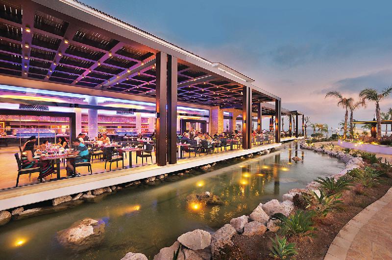 Restaurant at Paphos Resort